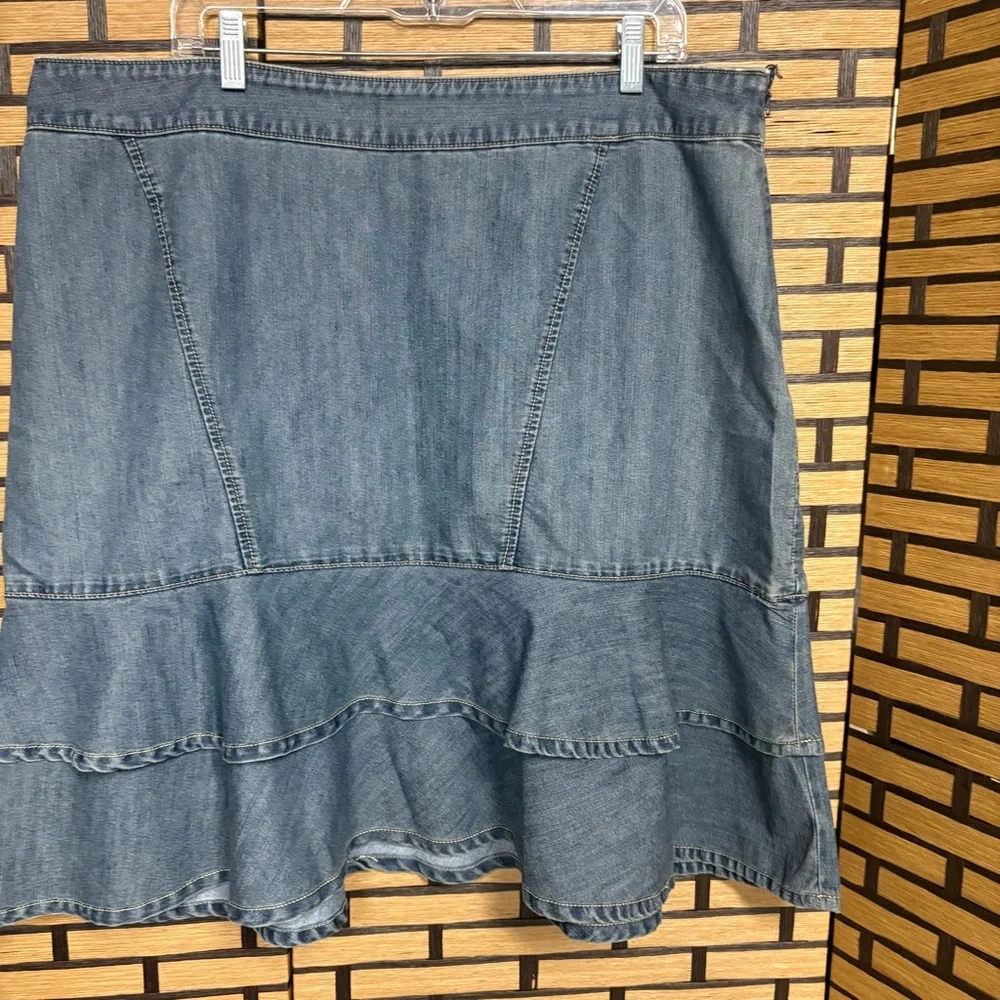 Venezia Denim Ruffle‎ Skirt Size 18